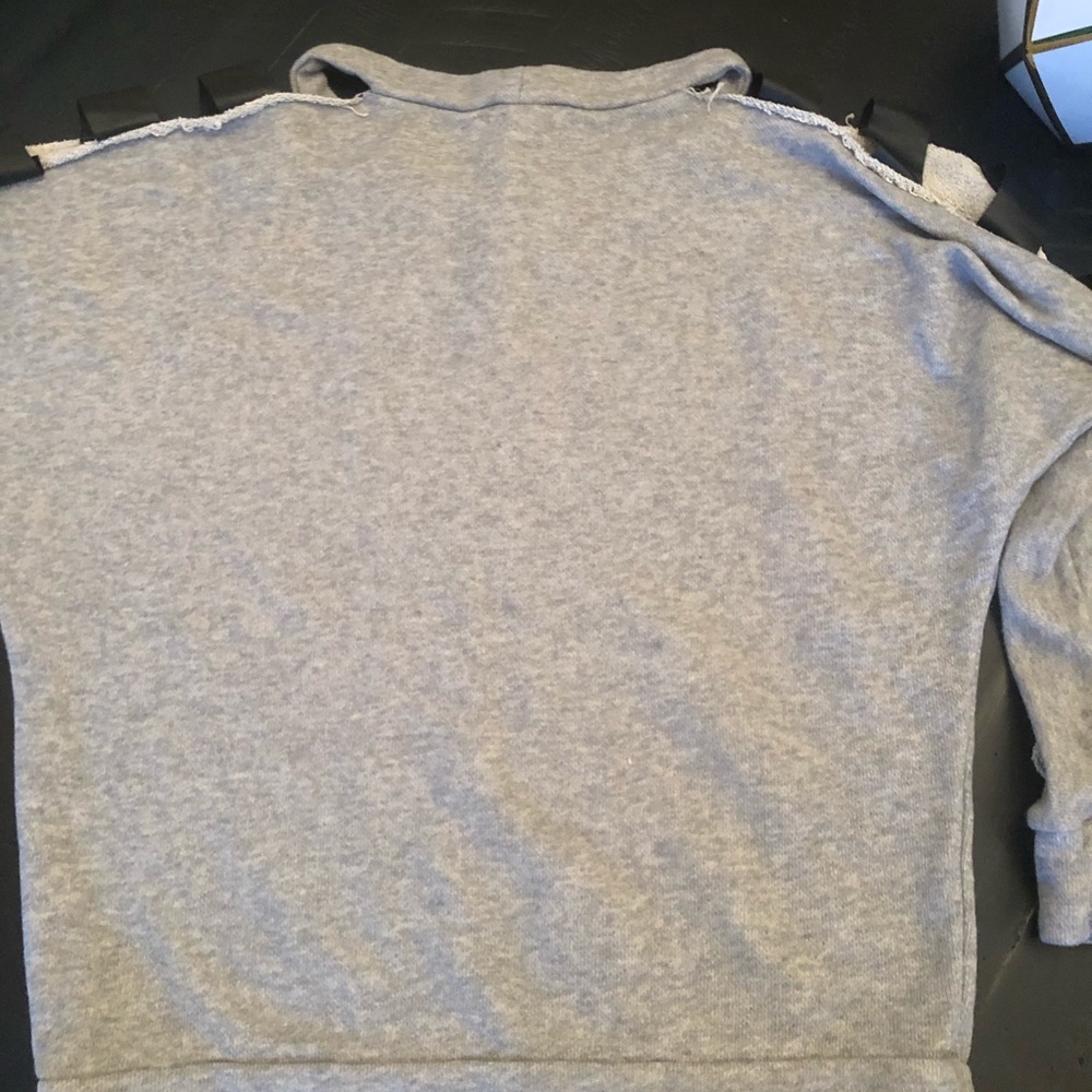 Sweatshirt - Picture 4 of 5